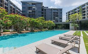 Blossom Sathorn By Plearn