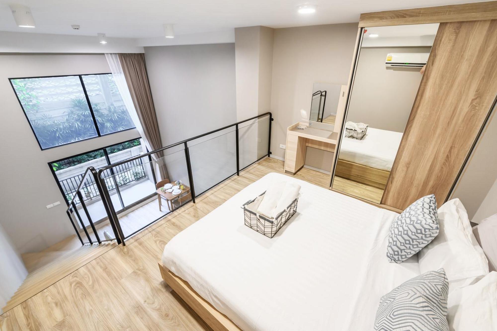 Ferienwohnung Blossom Sathorn By Plearn Bangkok Zimmer foto