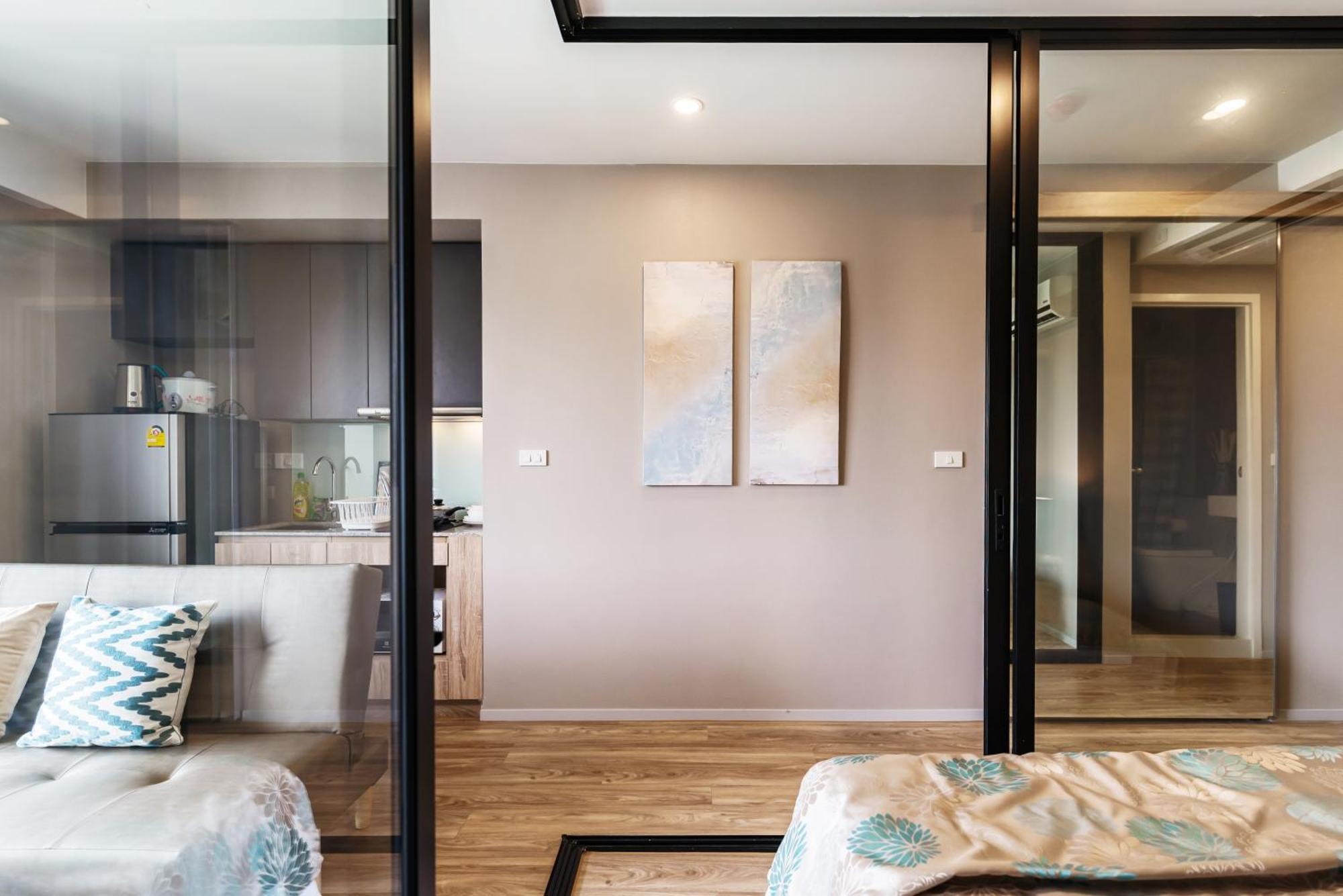 Ferienwohnung Blossom Sathorn By Plearn Bangkok Zimmer foto